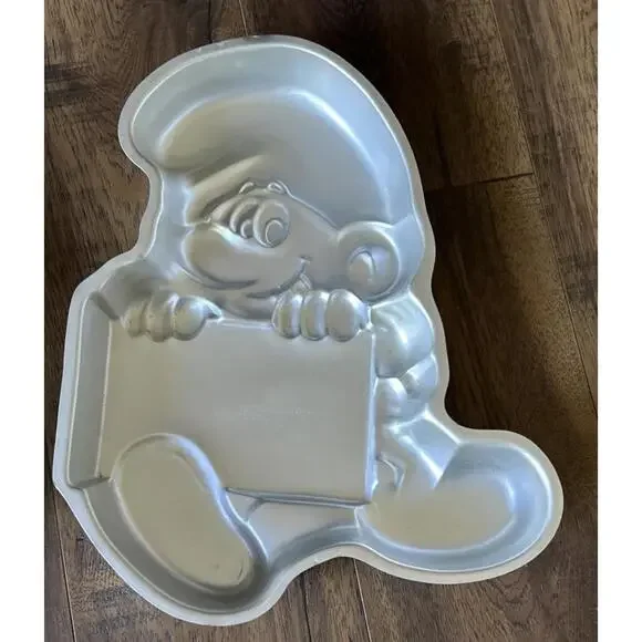 Wilton Cake Pans Lot of 8: Michelangelo,Barney,Smurf, Pooh, Clown, Dinos, Doll - Picture 7 of 11